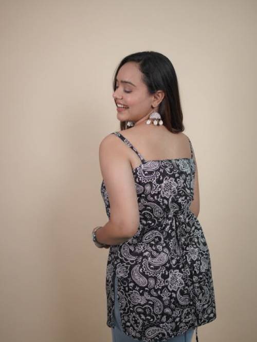 Noorika Strapeless Kurti