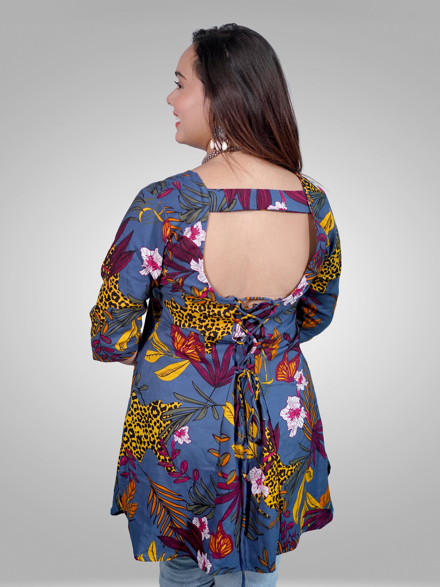 Vanya Back-Tie Kurti